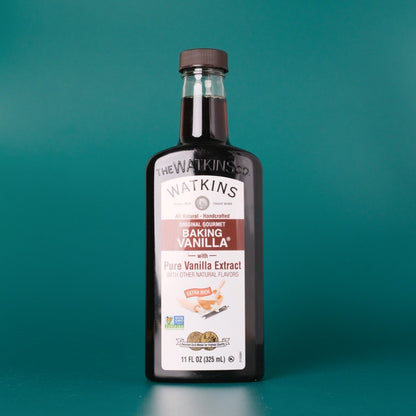 Watkins Baking Vanilla Extract with Madagascar Vanilla Beans